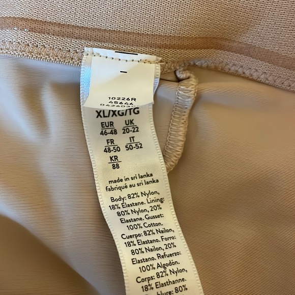 Assets women’s XL Spanx High Waist Mid Thigh Super Control Shaper shorts nude - Picture 3 of 7